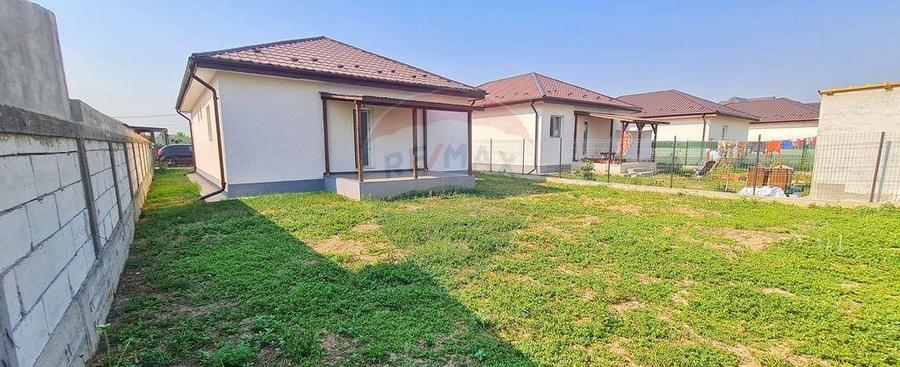 Casa noua in Ciorogarla - 3 dormitoare, living spa?ios - 3