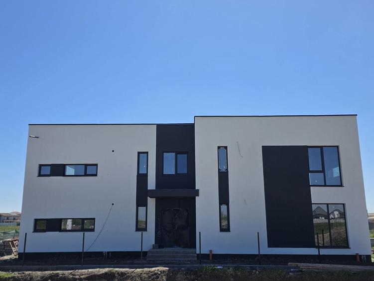 Mosnita 73 mp +300 MP gradina proprietar - 3