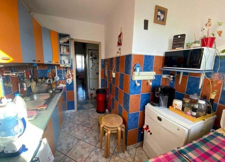 Vanzare Apartament 4 camere cu Centrala, boxa, 2 bai in 1 Decembrie, Scoala 116 - 4