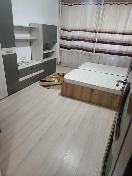 Inchiriez garsoniera - 9