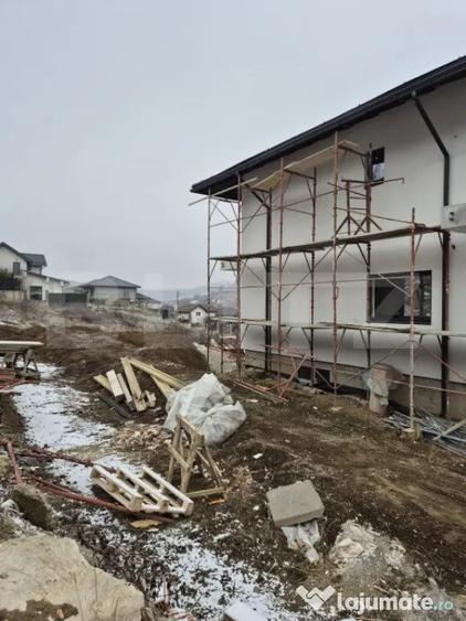 Vila superba de vanzare in cartierul Rasaritului Sancraiu de - 4