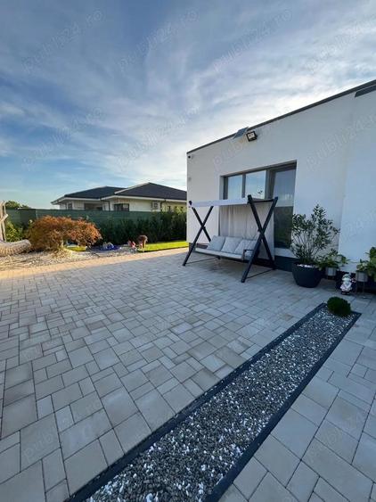 Vila cu 3 camere, 3 bai , piscina , ready-to-move, lux, Podgoria, Bihor. - 1