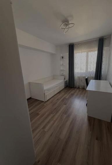 Caut colega apartament, 3 camere - 5