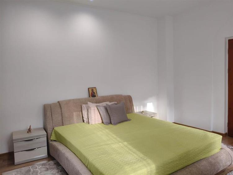 zona Gradinii Publice Casa pretabila pentru 2 familii 150mp utili cu 300mp teren - 10