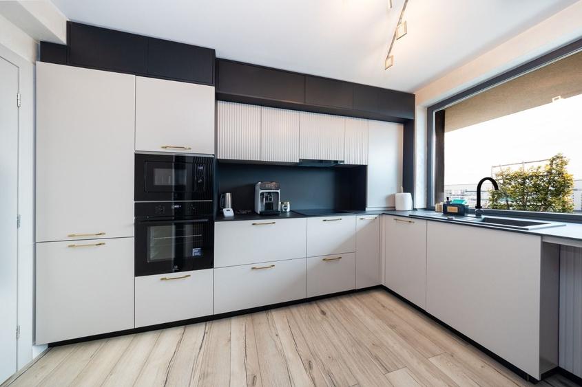 Penthouse superb, 3 camere+parcare subterana ,203 mp-Coresi - 18