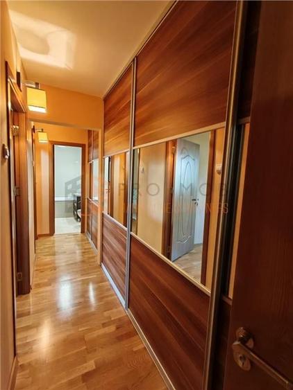 Apartament 3 camere cf 1 semidecomandat  zona Micro 5 - 11