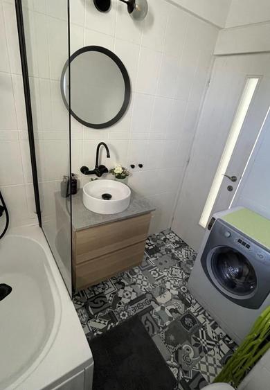 Apartament cu 2 camere circular în City Park Mall