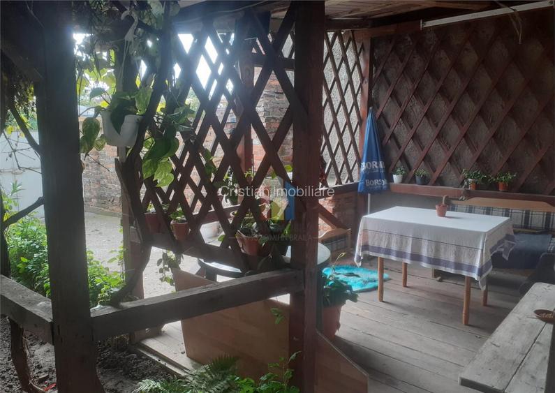 Casa cu 3 camere zona Chercea St 352mp Casa cu 3 camere zona Chercea St 352mp