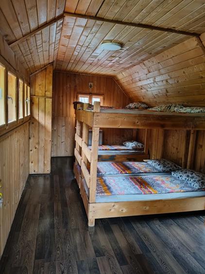 Inchiriez cabana Revelion 4500 lei - 5