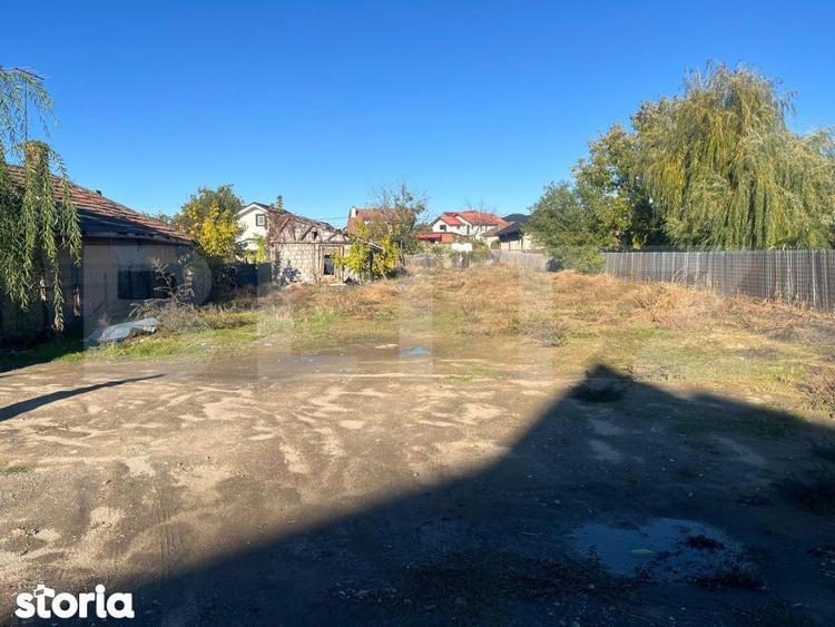 Teren intravilan, 2 fronturi, 786 mp, Romanesti - 1