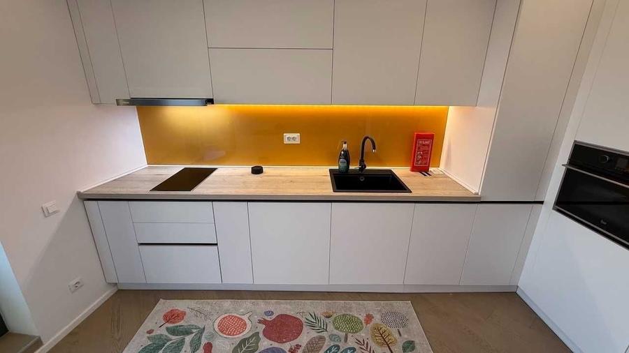 Cotroceni – Studio modern de închiriat, Cortina Academy - 1