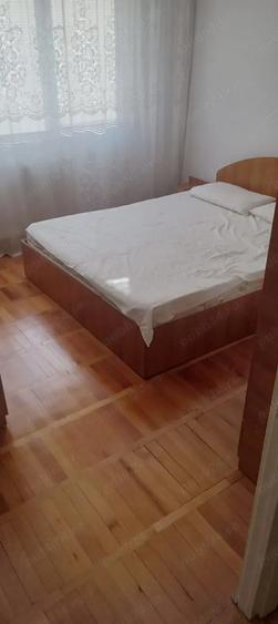 I proprietar inchiriez apartament 2 camere in Resita - 1