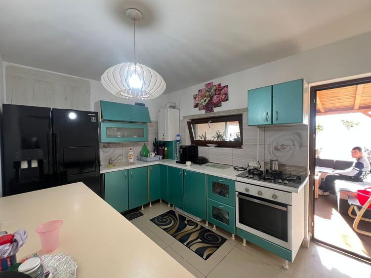 Casă tip duplex – mobilată și utilată – 4 camere-250 mp teren - 13