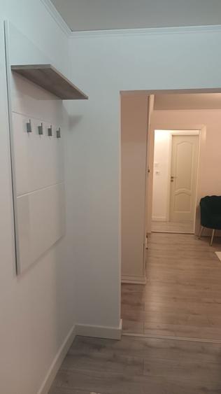 Inchiriez apartament 2 camere .Direct Proprietar loc Roman - 1