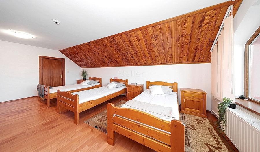 Proximitate fata de Castelul Bran - 11