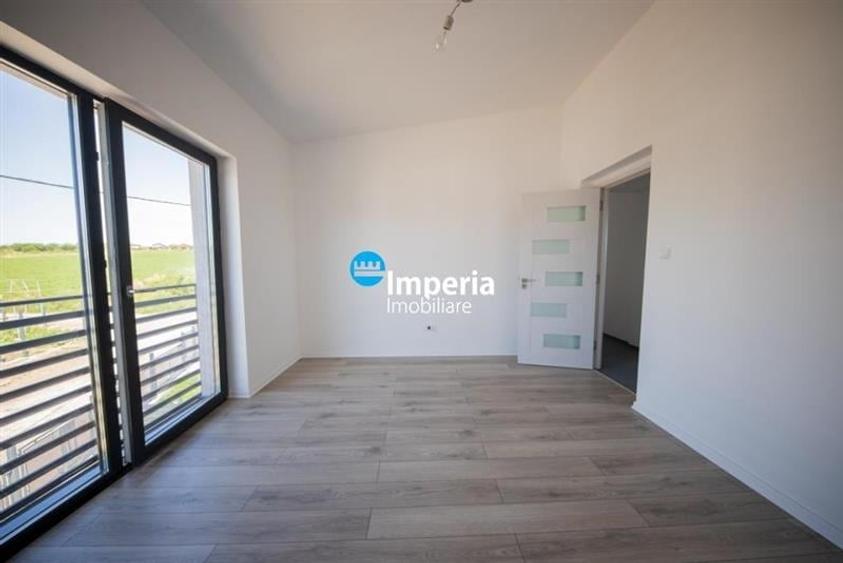 Duplex 4 cam, 220 mp teren, 5 drumuri Valea Adanca - 8