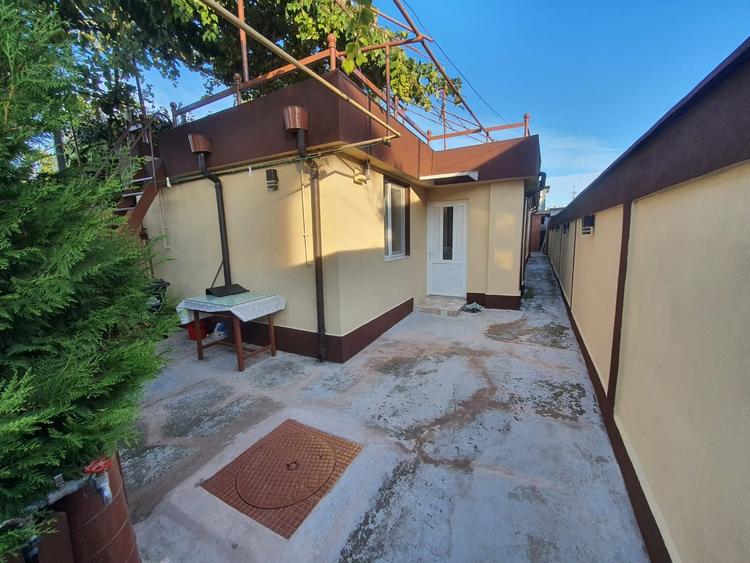 Casa individuala singura in curte, Medeea - 1