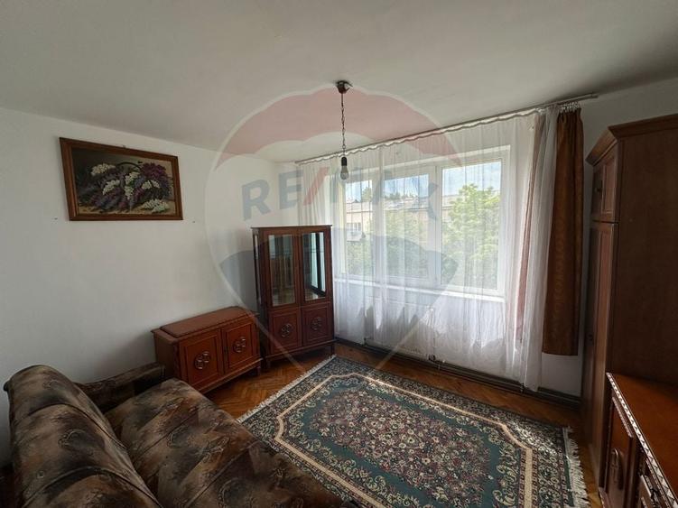 Apartament 2 camere- str. GEORGE COSBUC - 4