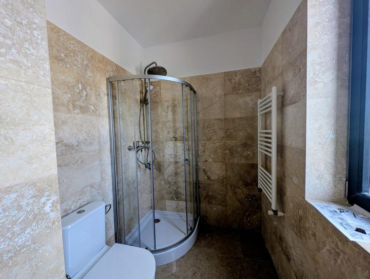 Chiajna-parc,promenada,case elegante P+E+M gata de mutare,finisaje calitative - 14