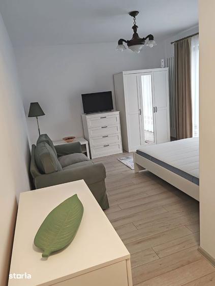 Proprietar inchiriez garsoniera spa?ioasa 40mp, Bragadiru - 1