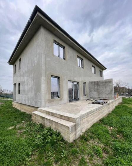 Casa tip Duplex in zona Titulescu - 2