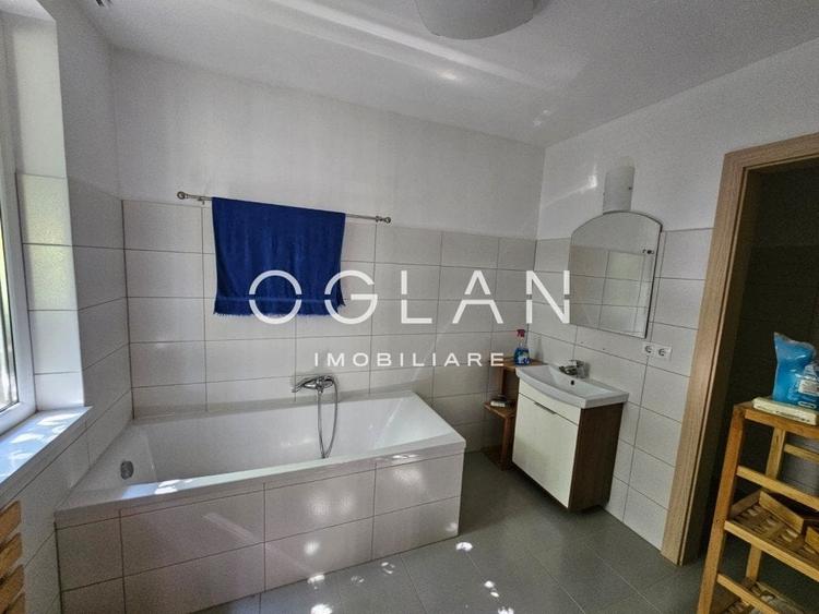 Casa 3 camere, 2 garaje, la 2 pasi de Sub Arini - 17