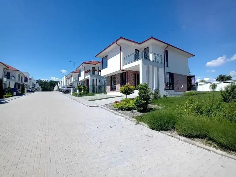 Ansamblu select | Padurea Mogosoaia | Vile Single și Duplex - 2
