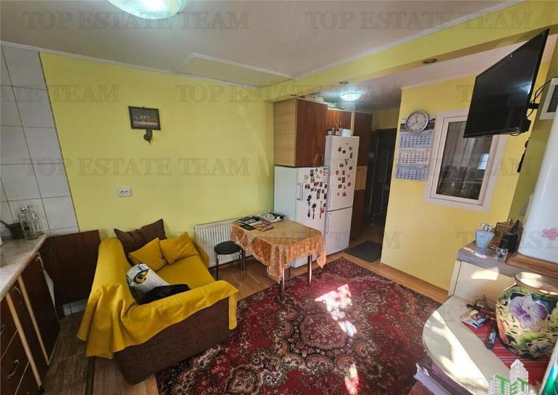 Casuta 3 camere placa peste etaj zona Margeanului - 6