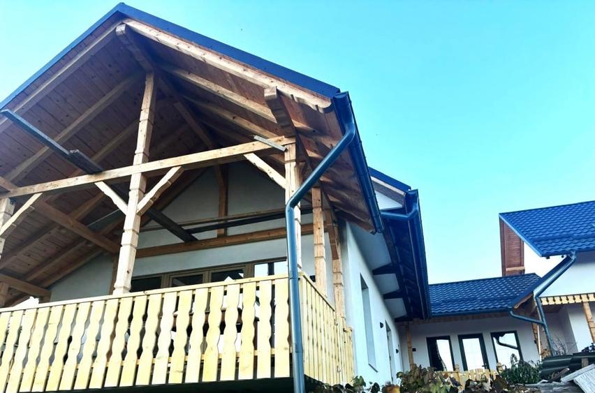 Casa de  vis la tara - vedere panoramica - living 60 mp - in inima  Cacicai - 4