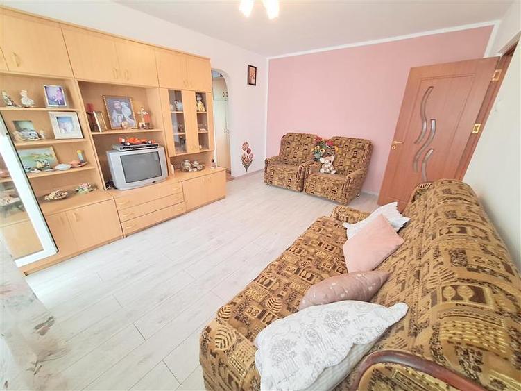 Apartament 2 camere, etaj 2, semimobilat, zona Narcisa - 21