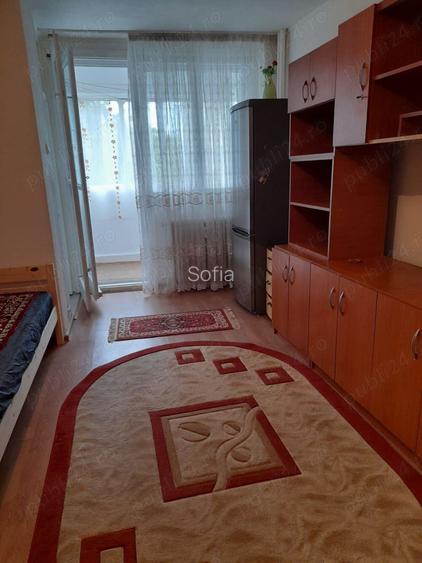 Garsoniera de Inchiriat Piata Delfinului Etaj 2 10 Direct Proprietar