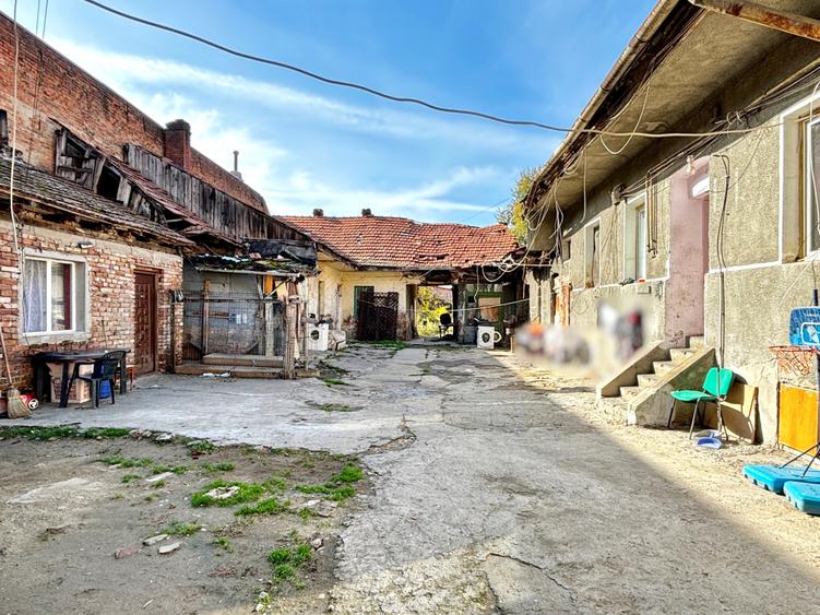 Teren intravilan de vanzare, C.U. (2-1S) + P + 4 + M - 5