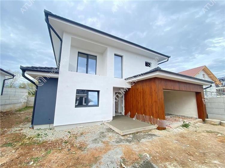 Casa cu 4 camere si garaj in Sibiu zona Vasile Aaron - 2