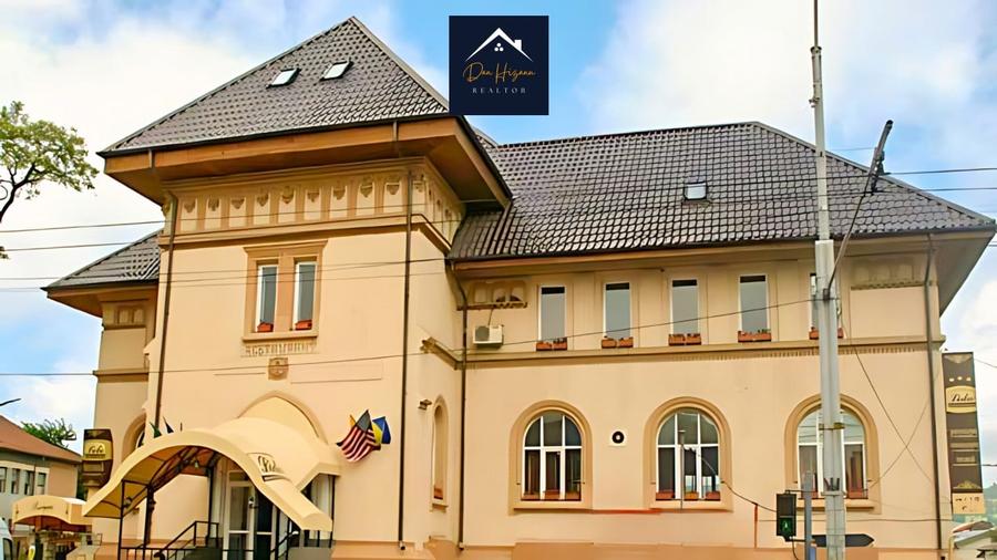 Pensiune cu Istorie si Stil in Inima orasului Piatra Neamt - 1