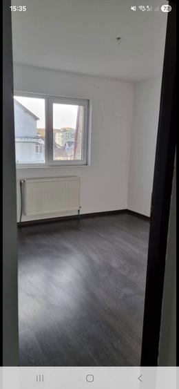 Apartament cu 3 camere decomandat - 1