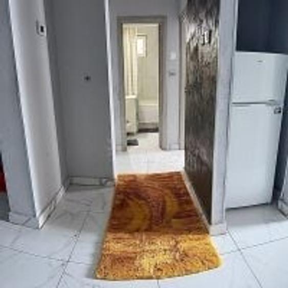 //3 CAMERE//DECOMAMDAT// BULEVARDUL REPUBLICII// - 7