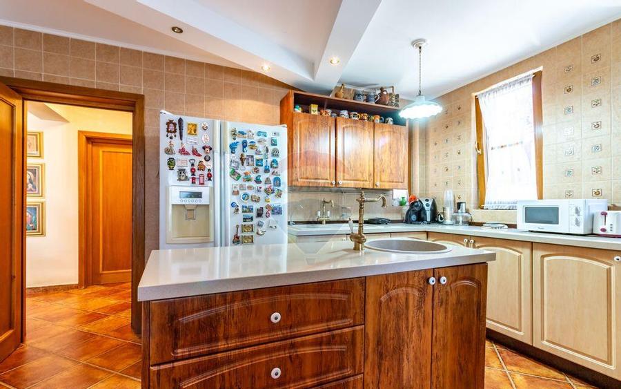 Casa / Vila in Corbeanca, pe strada Laguna Albastra, la... - 9