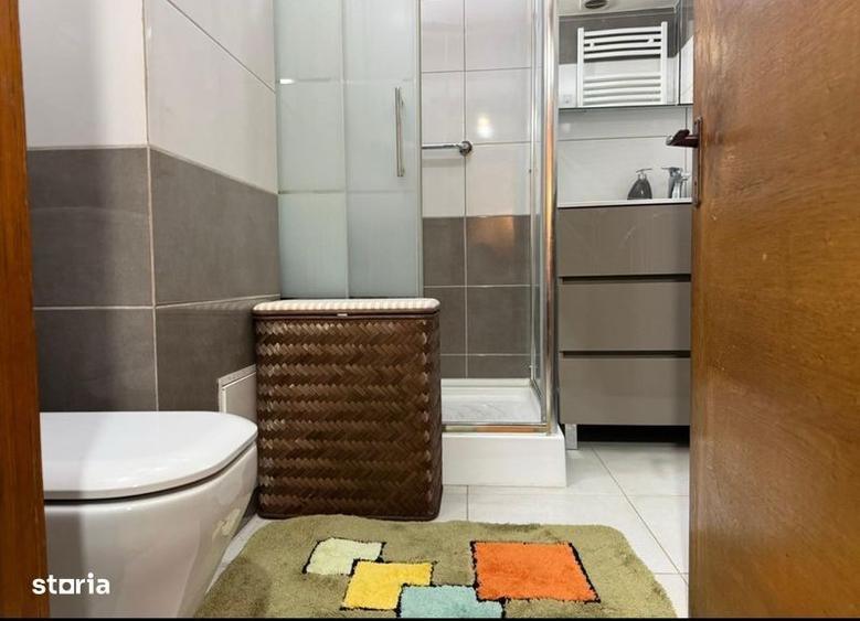 Inchiriez apartament 3 camere decomandate in Bistrita Lac - 1