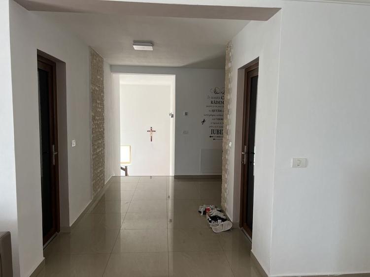 Casa cu potential de afacere - 5