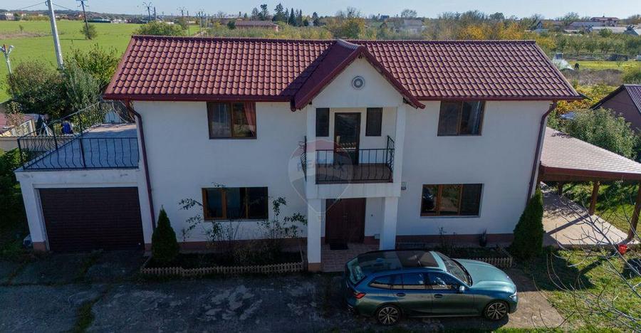 Casa / Vila de Vanzare - 16