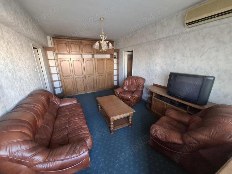 B-dul Unirii (ultracentral) apartament cu 4 camere, 2 bai, balcon mare - 2