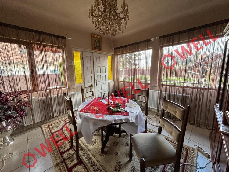 Casă familială de vânzare în Brețcu, pe strada Principală! - 6