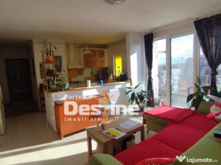 Apartament 3 camere, semidecomandat, etaj 4, mobilat - 9