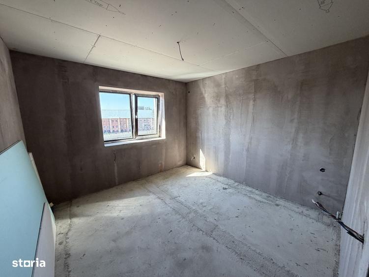 Apartament cu 2 camere decomandat în Pleașa