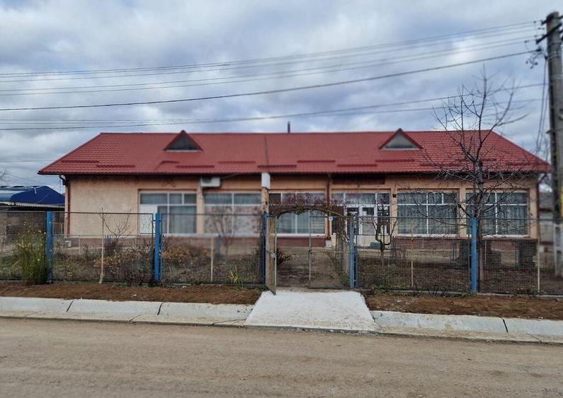 Se ofera spre vanzare / inchiriere cladire cu spa?iu... - 21