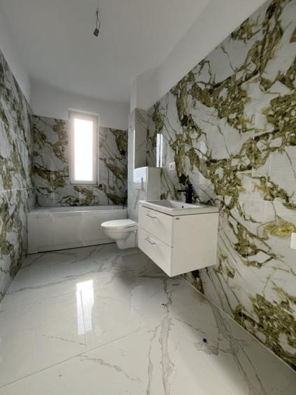 DEZVOLTATOR, DECOMANDAT, ZONA PLANETELOR - 5