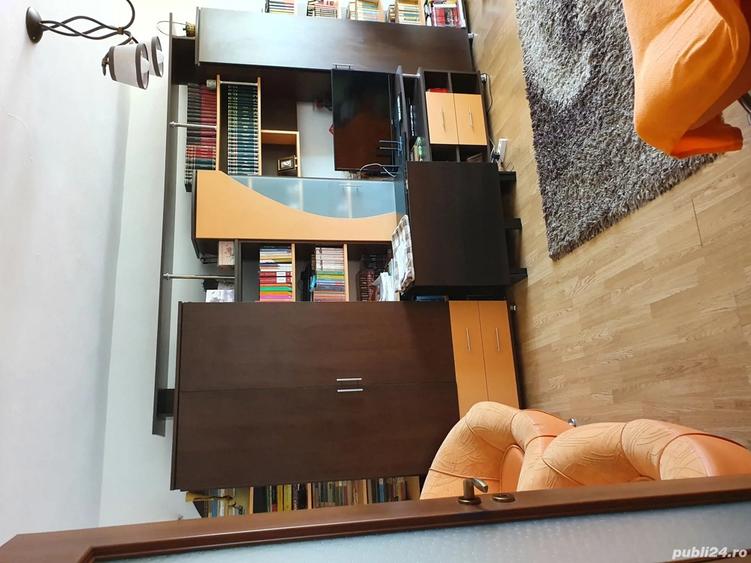 ap. 3 camere , Piata 1 Mai - 5