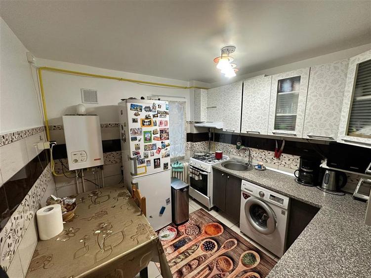 Apartament 2 camere semidecomandat, Podu Ros - Podu de Piatra - 4