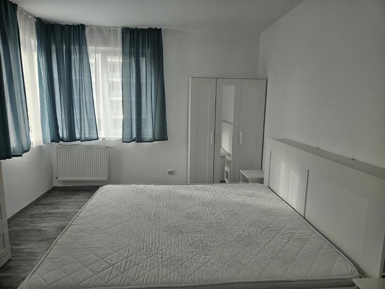 chirie apartament 3 camere, bloc nou, garaj, Centru - 6