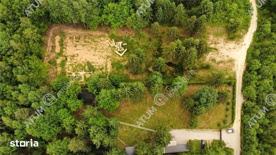 Teren de 3000 mp, în Porumbacu de Jos